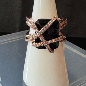 2025 UNTAMED COLLECTION-  RG65366 Twist Of The Wild